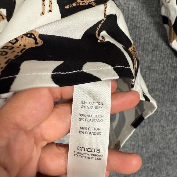 Chico's Size Large 3 Jaguar Button Up Shirt Top White animal Geometric - Picture 8 of 10